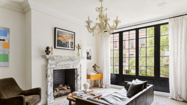 114WAVERLYPLTOWNHOUSE GreenwichVillageNewYork Elana Zinoman DouglasElliman Photography 126968084 high res