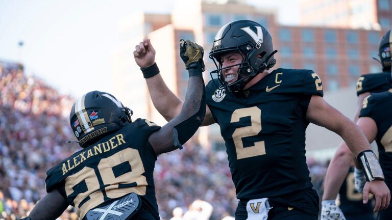 vanderbilt football celebrates