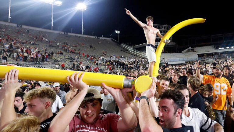 vanderbilt goalpost