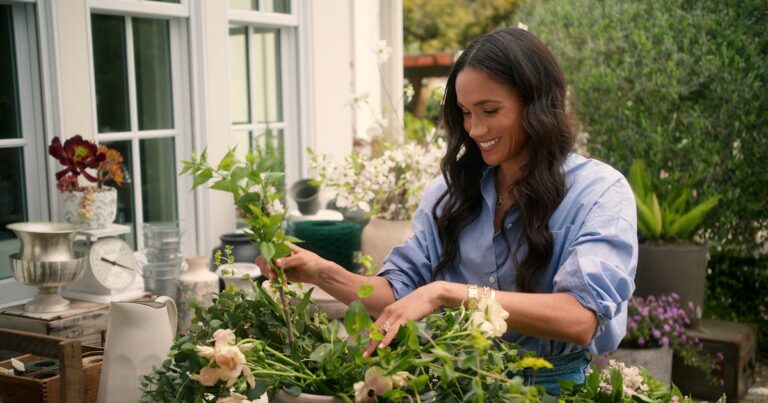 with love meghan u s1 e5 00 06 22 14r
