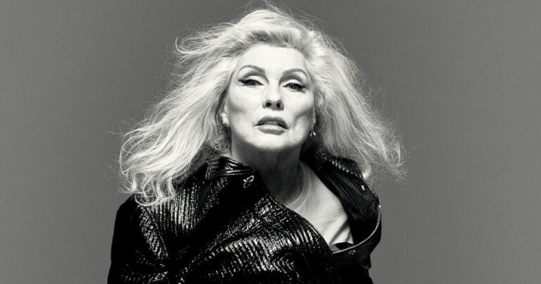 wmagvol32025iconicrockstarshrrgb 5